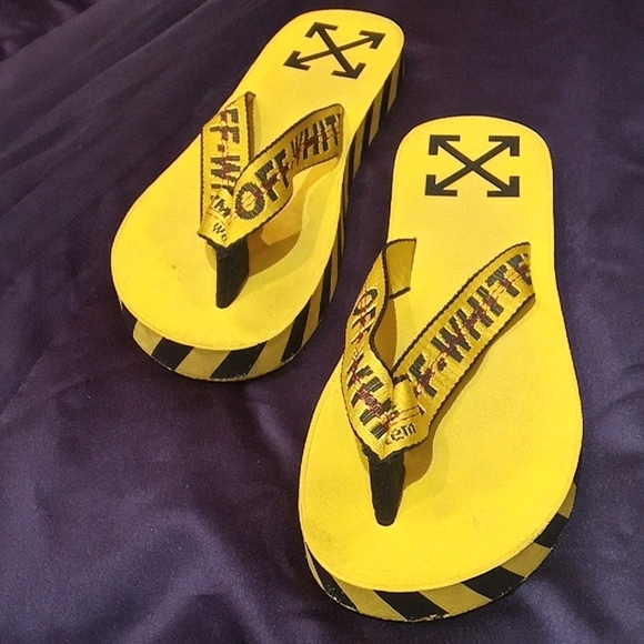 Off white logo flip flops - Picture 5 of 13